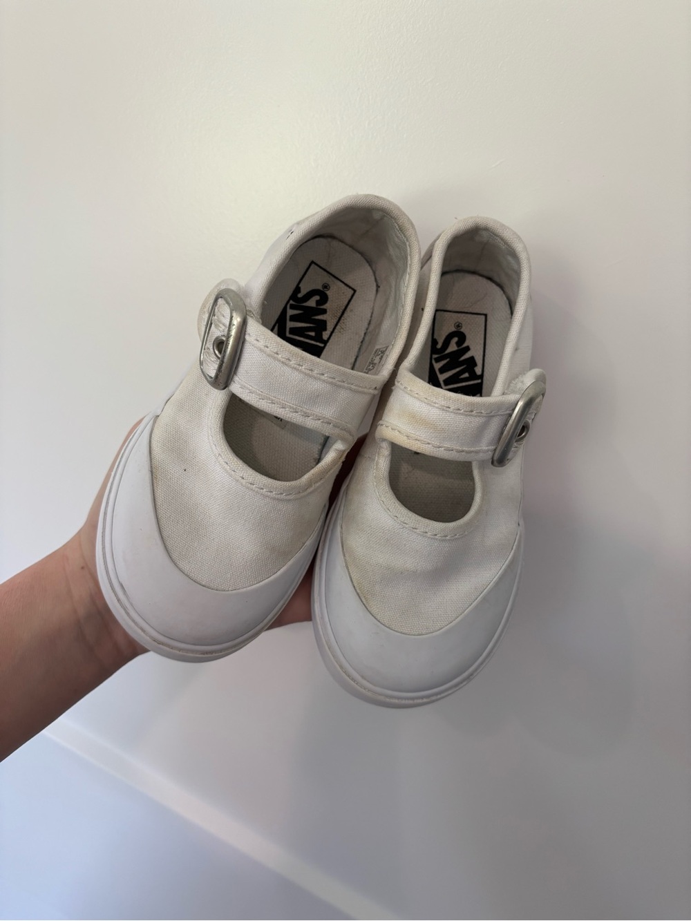 Vans Toddler Mary Jane Sneakers in True White Size 8C